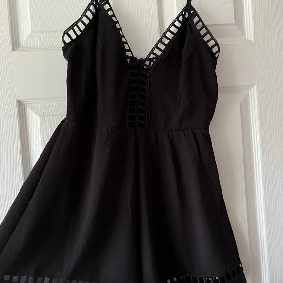 Trac Black Romper - Picture 6 of 7